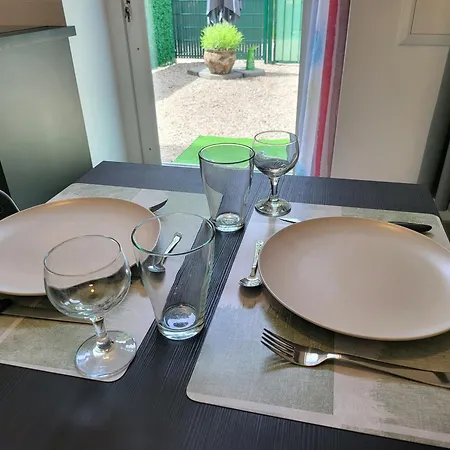 דירה Daisy Champetre #terrasse #clim #parking Irigny